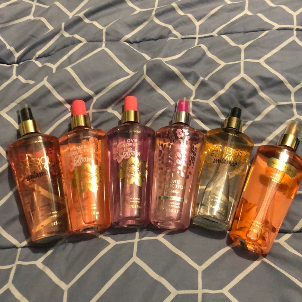 6 Victoria secret body mist